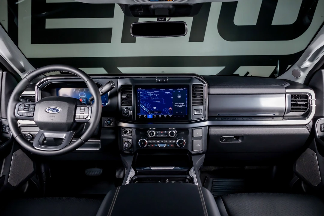 2025 Ford Super Duty 5th Gen - Image 2 of 12