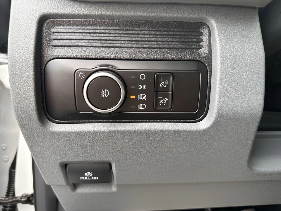2025 Ford Super Duty 5th Gen - Image 16 of 21