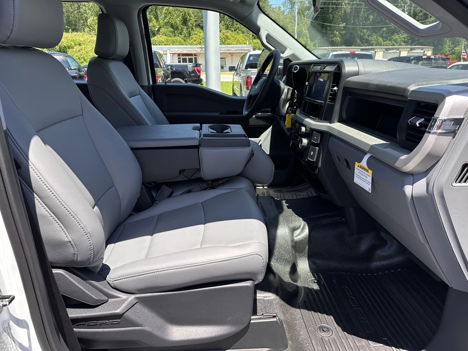 2025 Ford Super Duty 5th Gen - Image 12 of 21