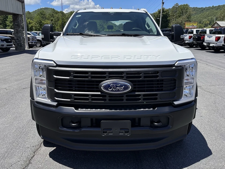 2025 Ford Super Duty 5th Gen - Image 3 of 21