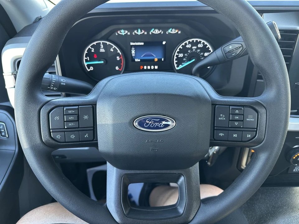 2025 Ford Super Duty 5th Gen - Image 14 of 21