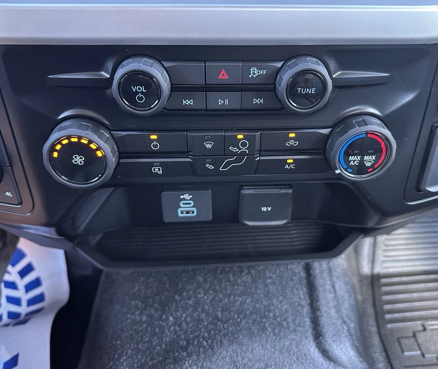 2025 Ford Super Duty 5th Gen - Image 19 of 21