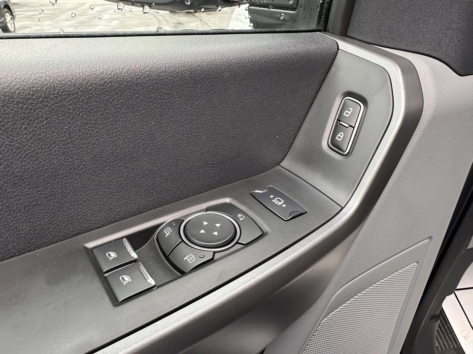 2025 Ford Super Duty 5th Gen - Image 11 of 23