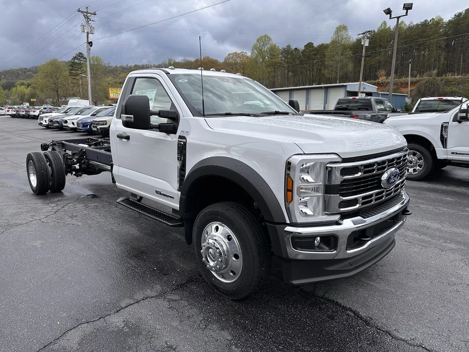 2025 Ford Super Duty 5th Gen - Image 4 of 21