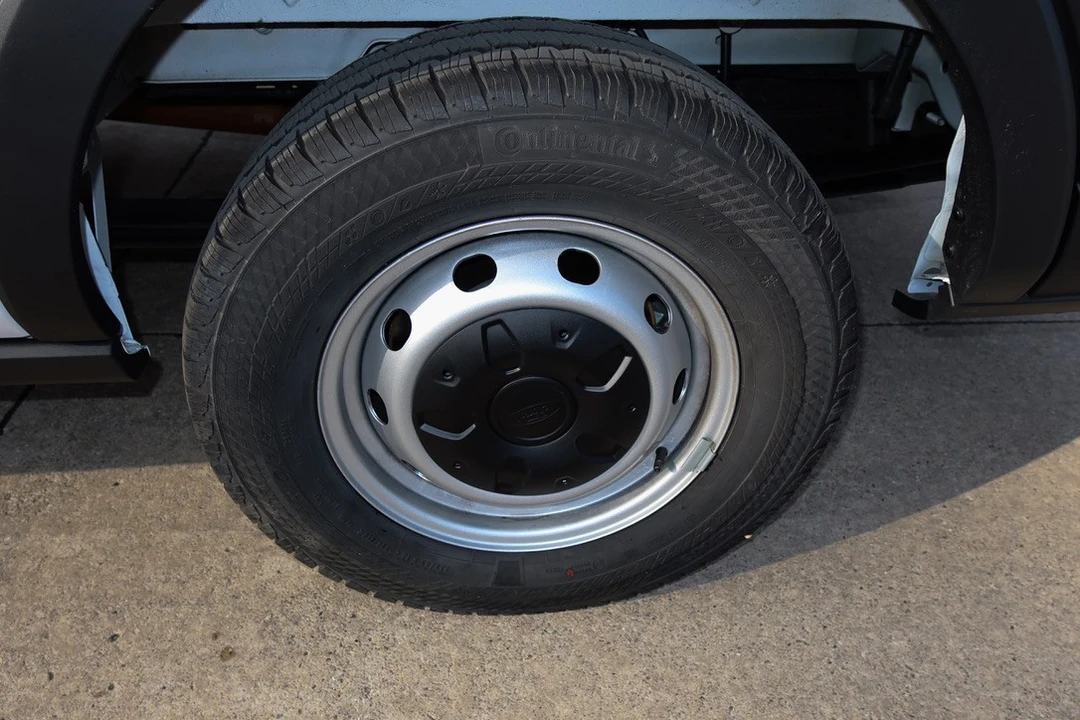 2025 Ford Transit - Image 9 of 25