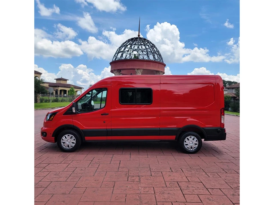 2025 Ford Transit - Image 2 of 31