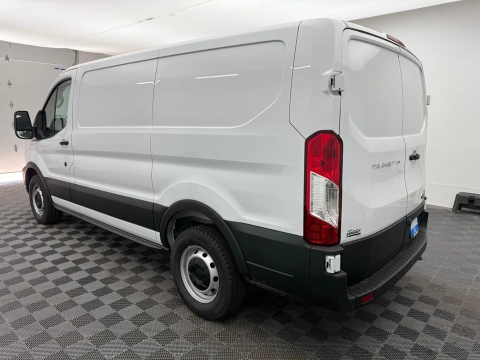 2025 Ford Transit - Image 9 of 12