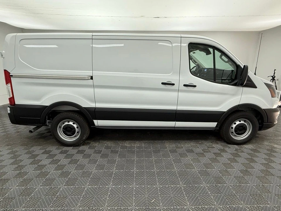 2025 Ford Transit - Image 4 of 12