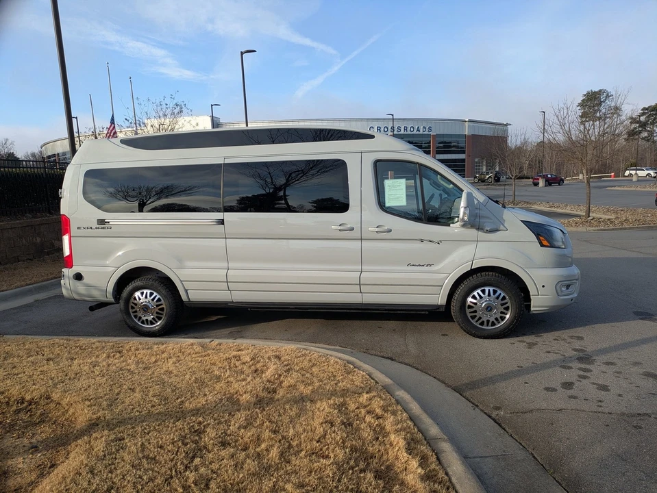 2025 Ford Transit - Image 3 of 21