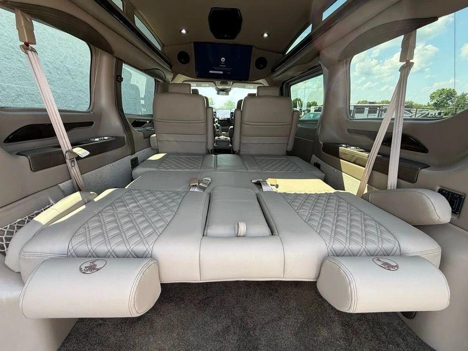2025 Ford Transit - Image 7 of 12