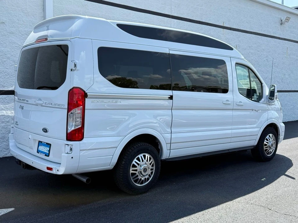 2025 Ford Transit - Image 3 of 12