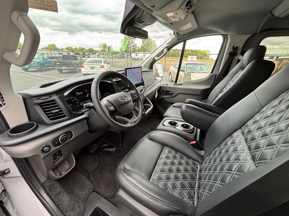2025 Ford Transit - Image 19 of 21