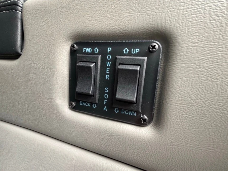 2025 Ford Transit - Image 13 of 21