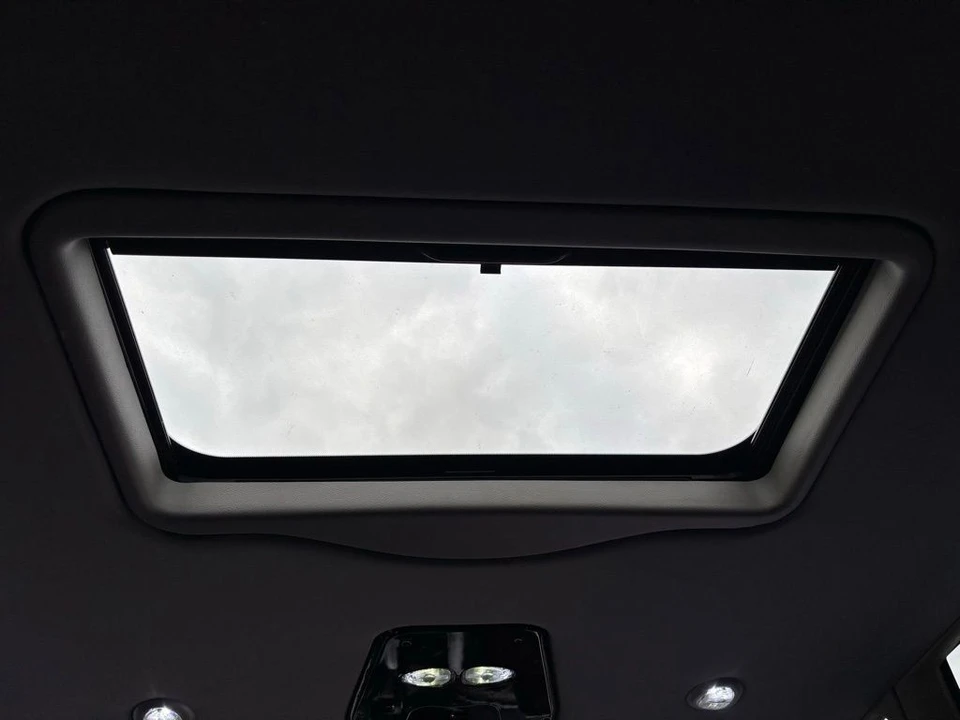2025 Ford Transit - Image 4 of 21
