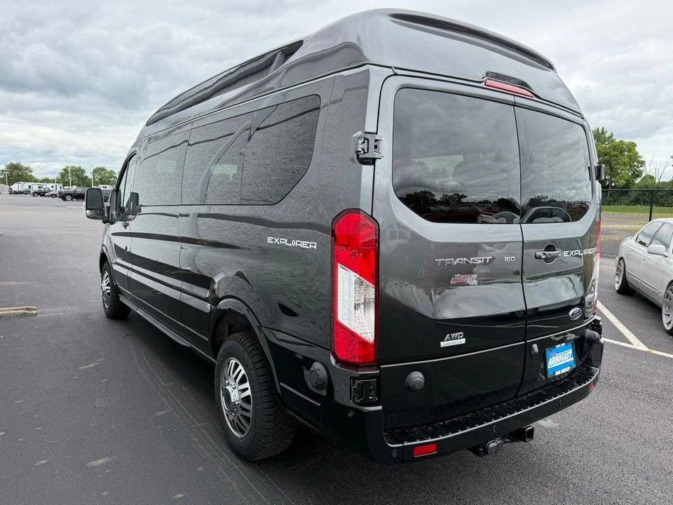 2025 Ford Transit - Image 9 of 12