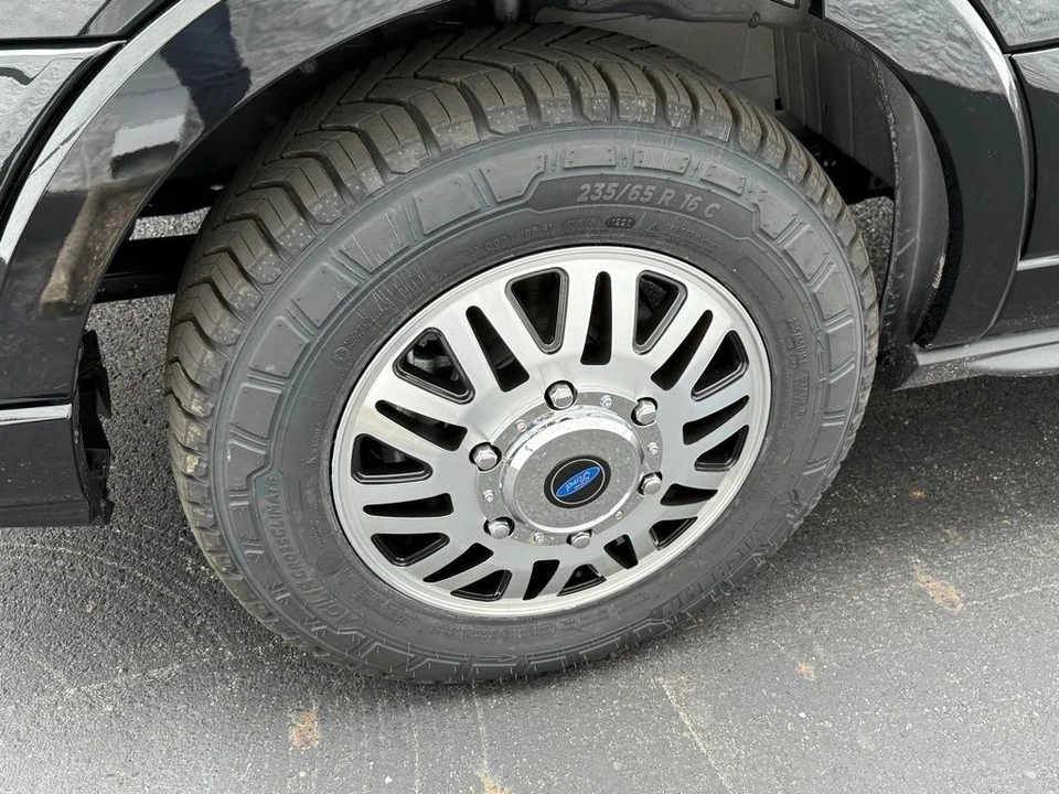 2025 Ford Transit - Image 12 of 12
