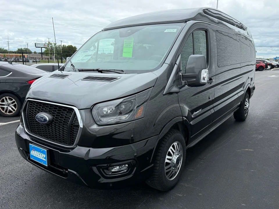 2025 Ford Transit - Image 10 of 12