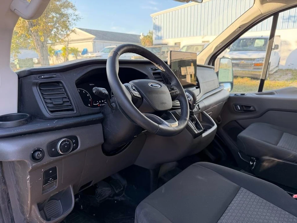 2025 Ford Transit - Image 9 of 21