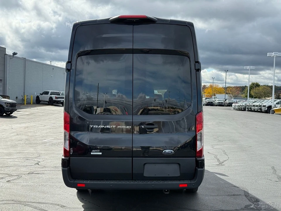 2025 Ford Transit - Image 5 of 12