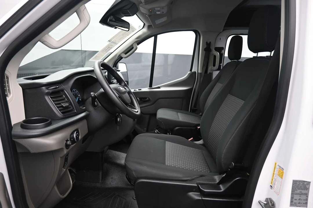 2025 Ford Transit - Image 20 of 31