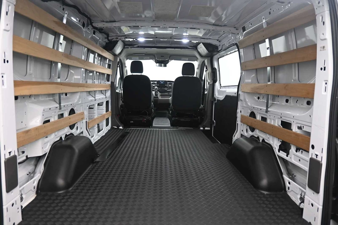 2025 Ford Transit - Image 23 of 31