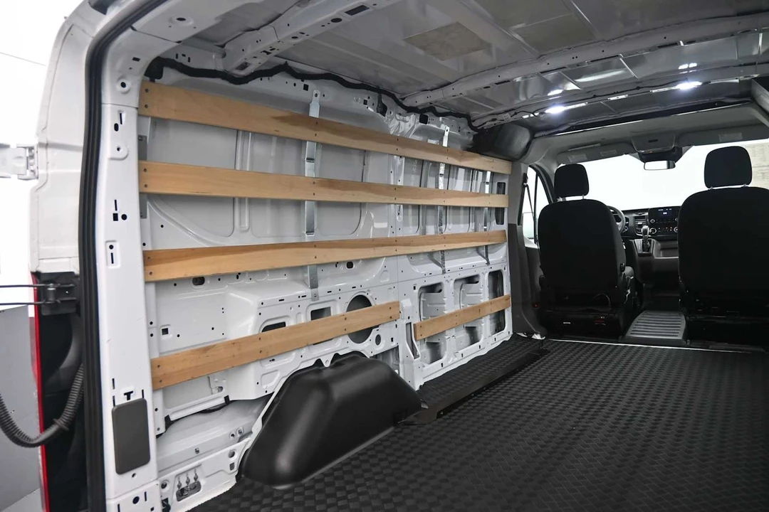 2025 Ford Transit - Image 26 of 31
