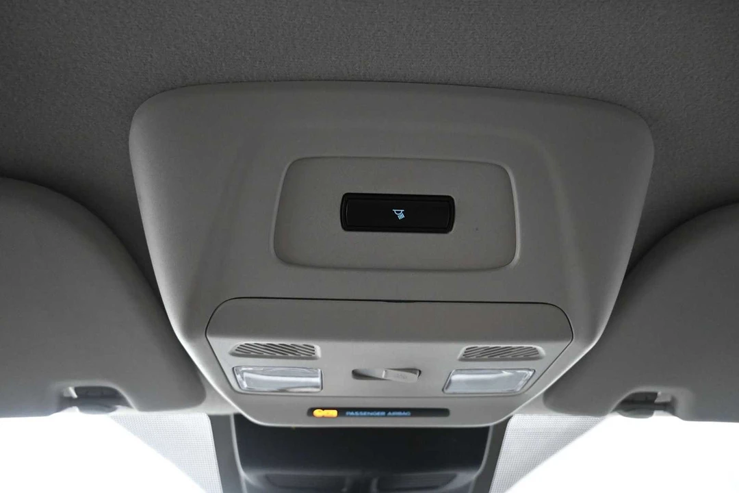 2025 Ford Transit - Image 19 of 31
