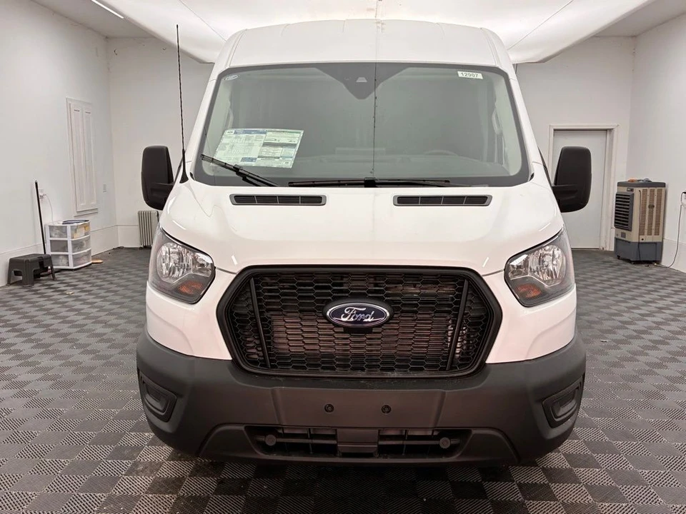 2025 Ford Transit - Image 11 of 12
