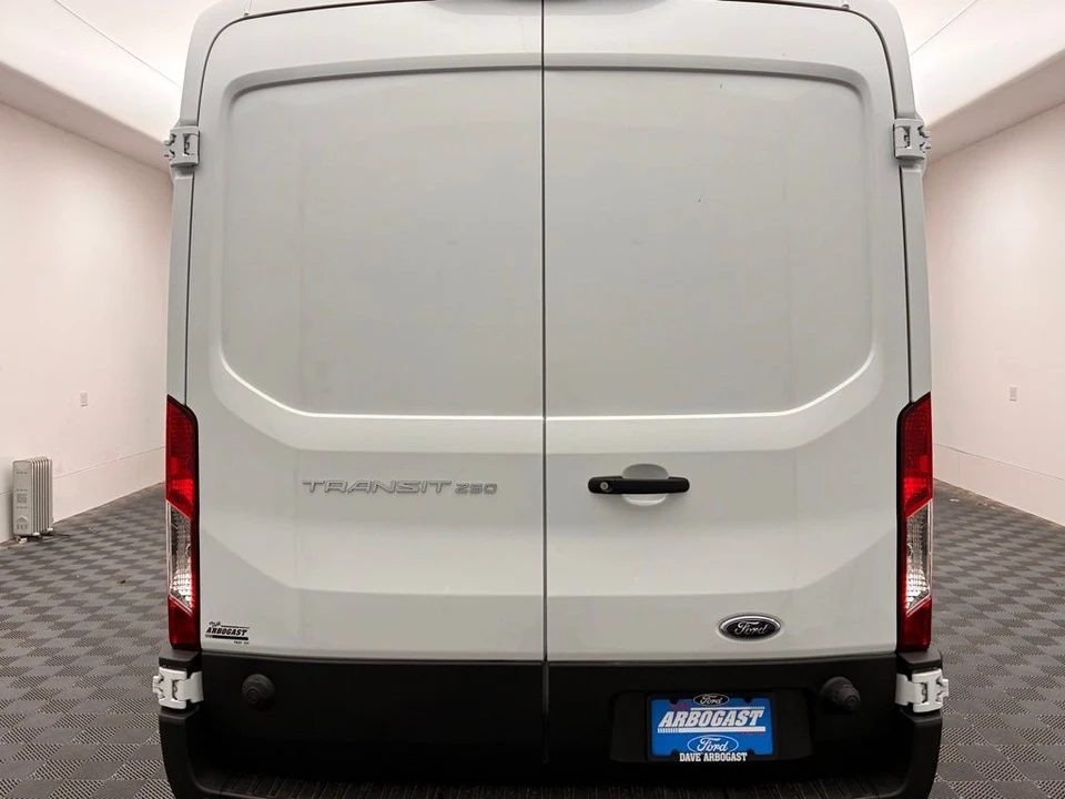 2025 Ford Transit - Image 7 of 12