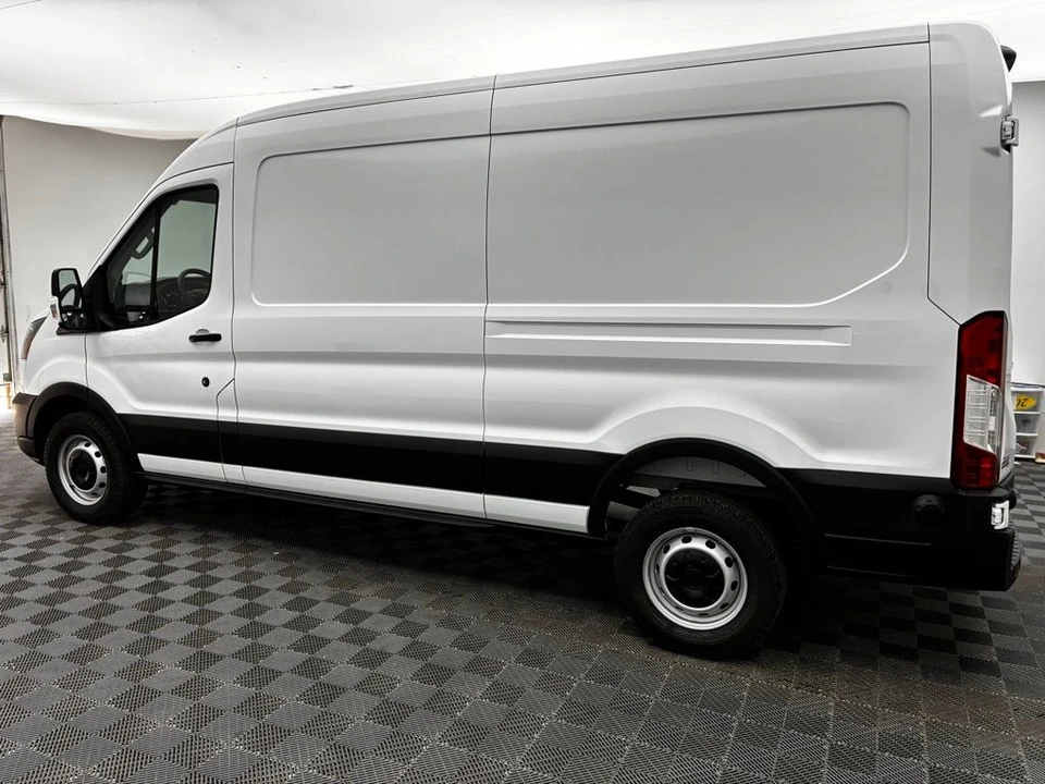 2025 Ford Transit - Image 10 of 12