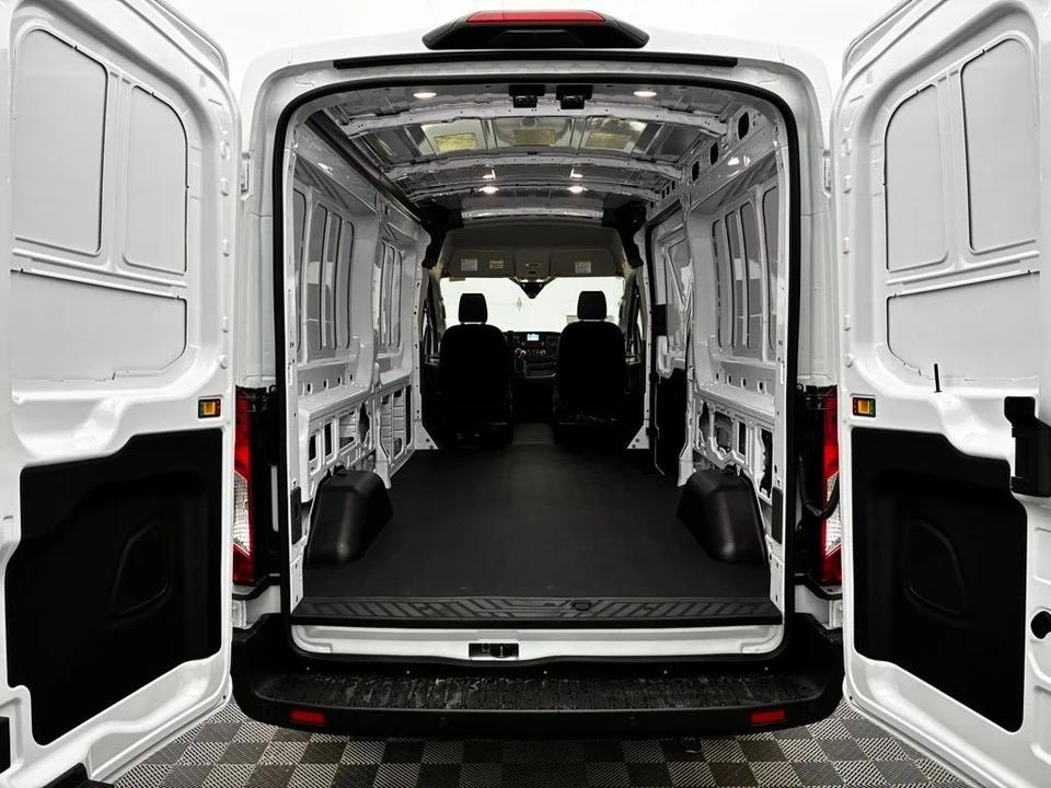 2025 Ford Transit - Image 7 of 12