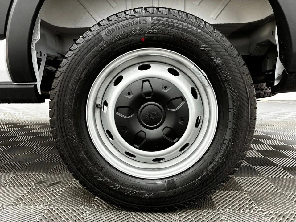 2025 Ford Transit - Image 11 of 12
