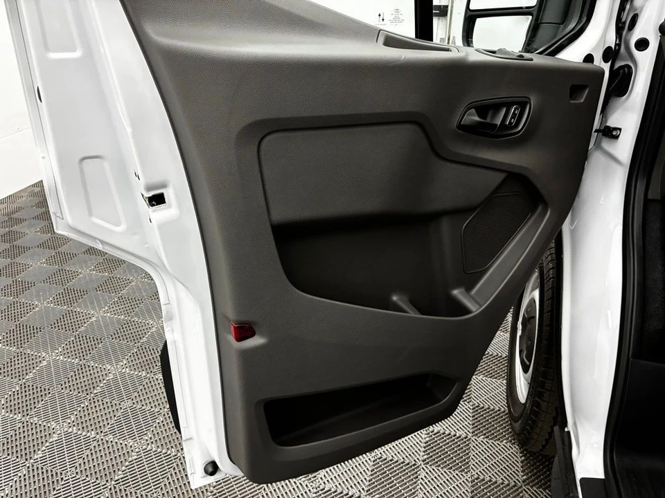 2025 Ford Transit - Image 12 of 12