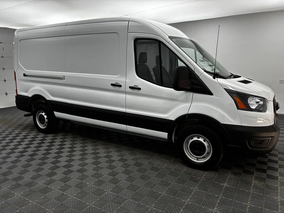 2025 Ford Transit - Image 4 of 12