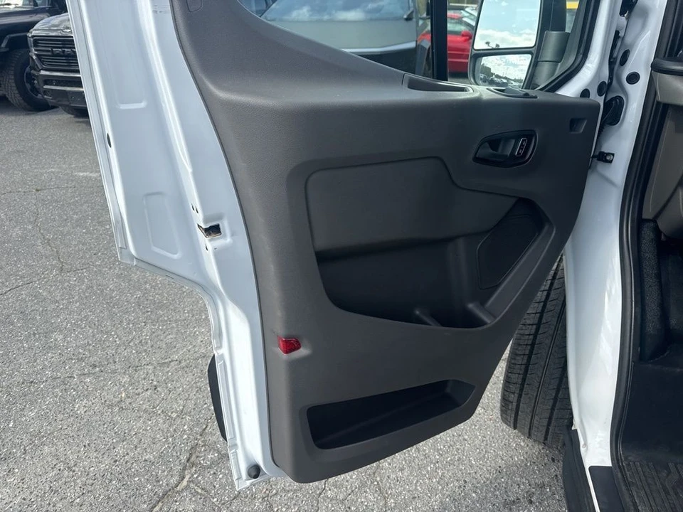 2025 Ford Transit - Image 21 of 21