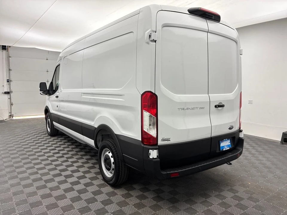 2025 Ford Transit - Image 9 of 12