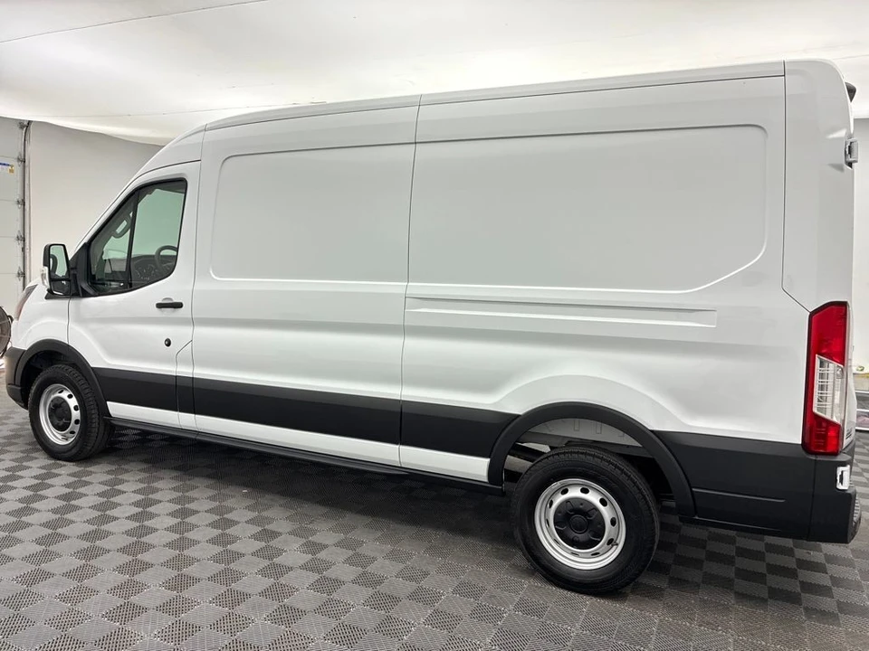 2025 Ford Transit - Image 10 of 12