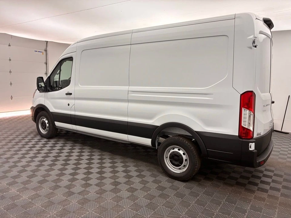 2025 Ford Transit - Image 11 of 12