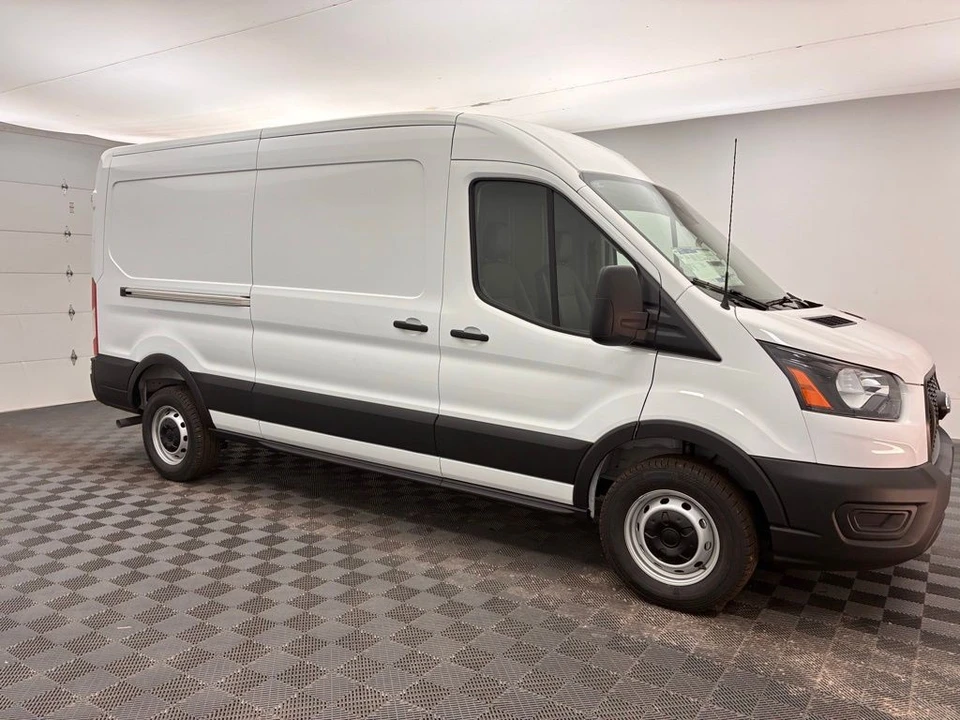 2025 Ford Transit - Image 5 of 12