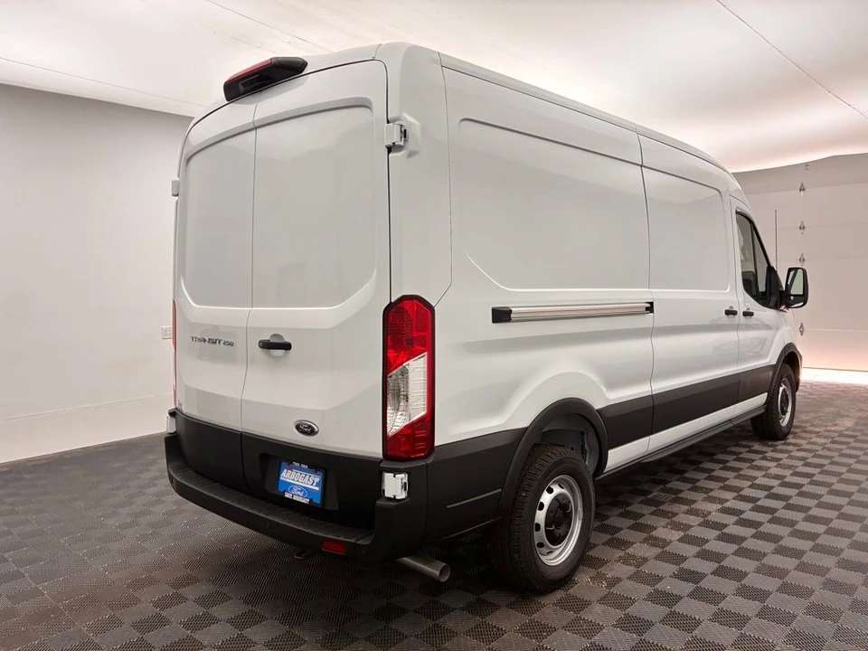 2025 Ford Transit - Image 6 of 12