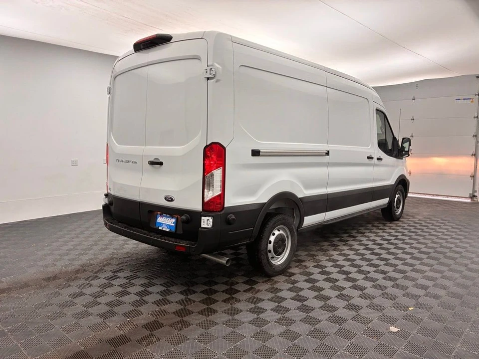2025 Ford Transit - Image 7 of 12