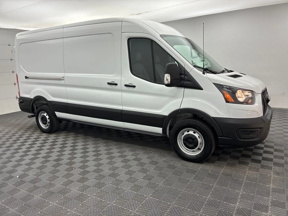 2025 Ford Transit - Image 4 of 12