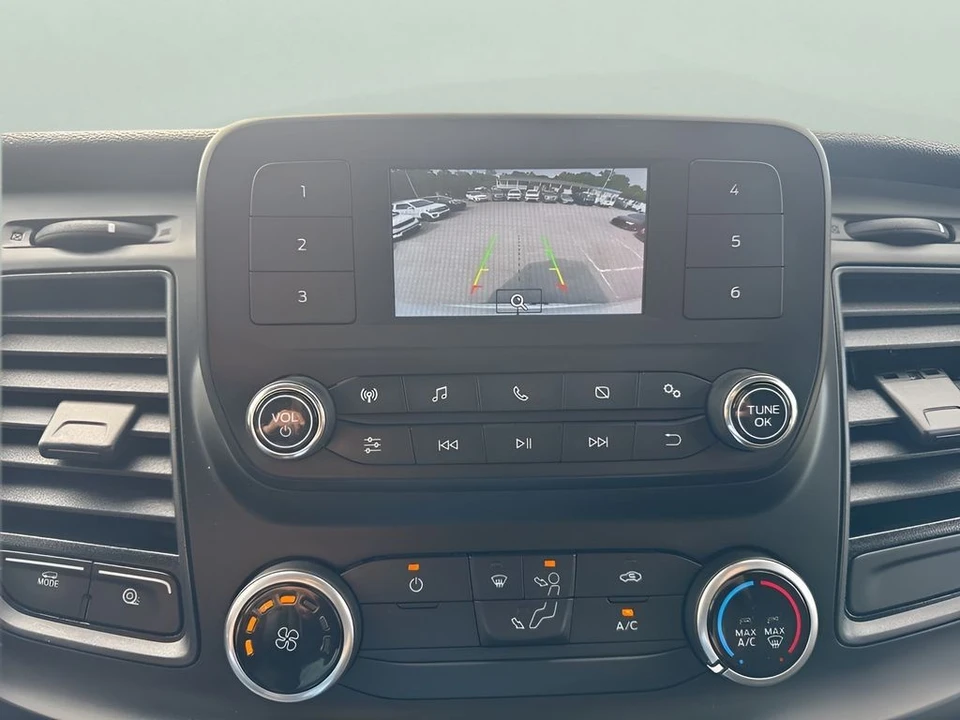 2025 Ford Transit - Image 20 of 31