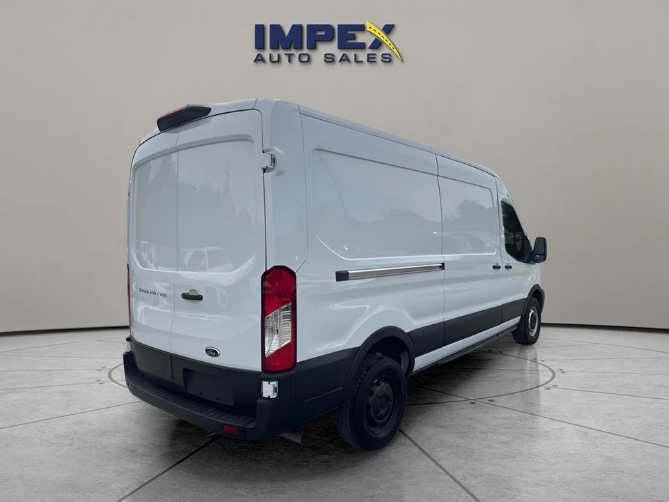 2025 Ford Transit - Image 5 of 31
