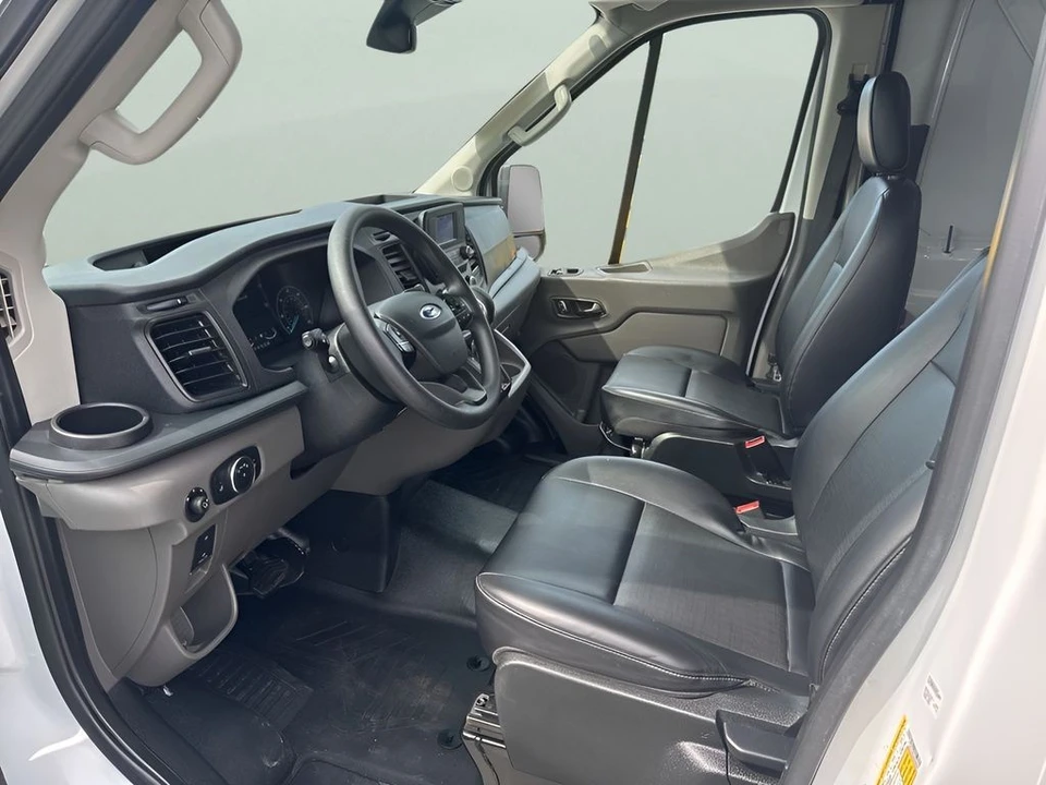 2025 Ford Transit - Image 10 of 31