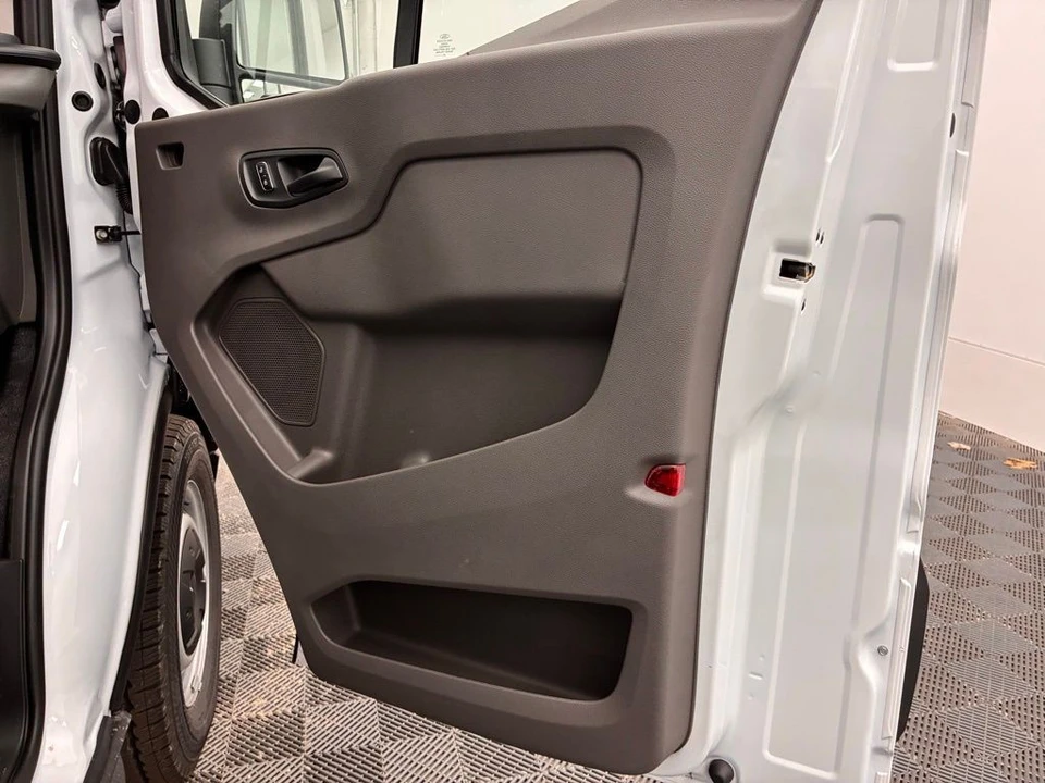 2025 Ford Transit - Image 20 of 21