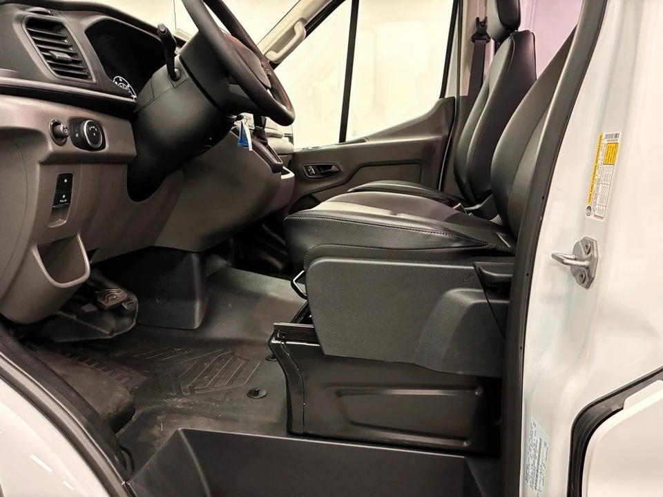 2025 Ford Transit - Image 14 of 21