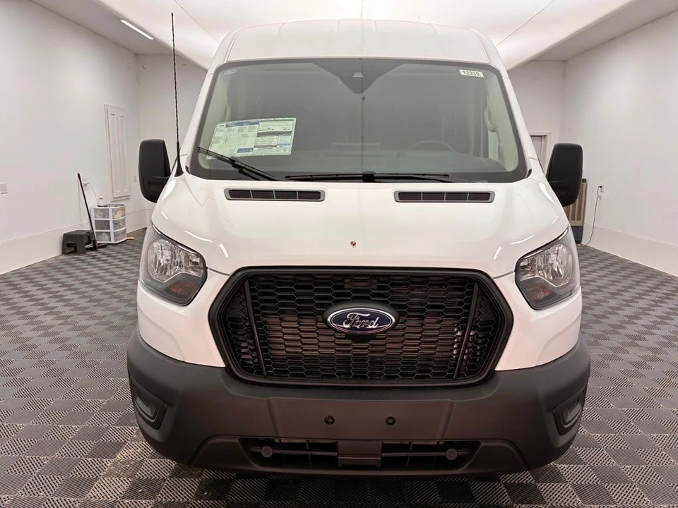 2025 Ford Transit - Image 10 of 21