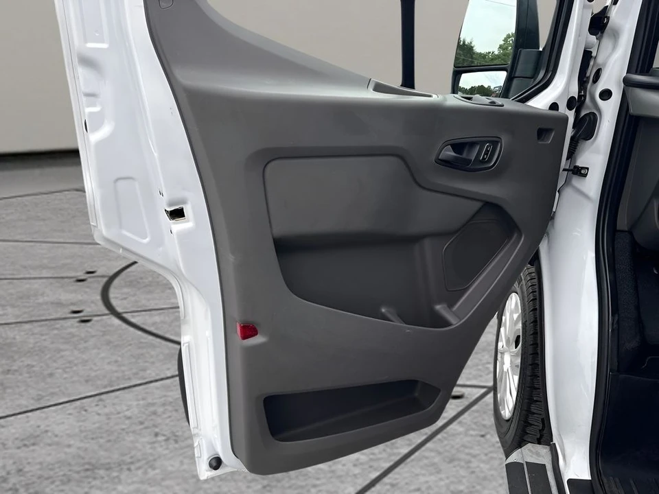 2025 Ford Transit - Image 11 of 18