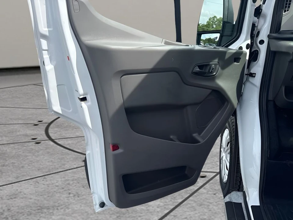 2025 Ford Transit - Image 11 of 16